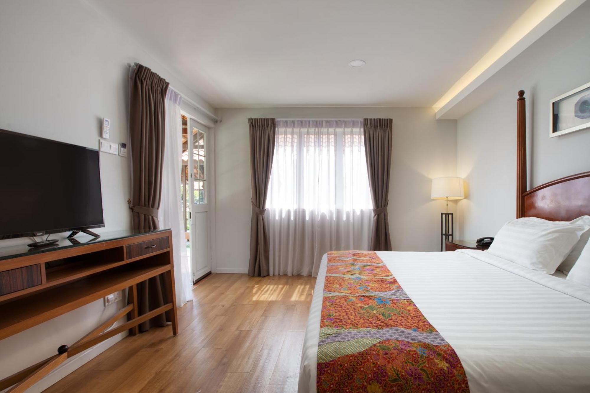 Adena Beach Resort Kuantan Exterior foto